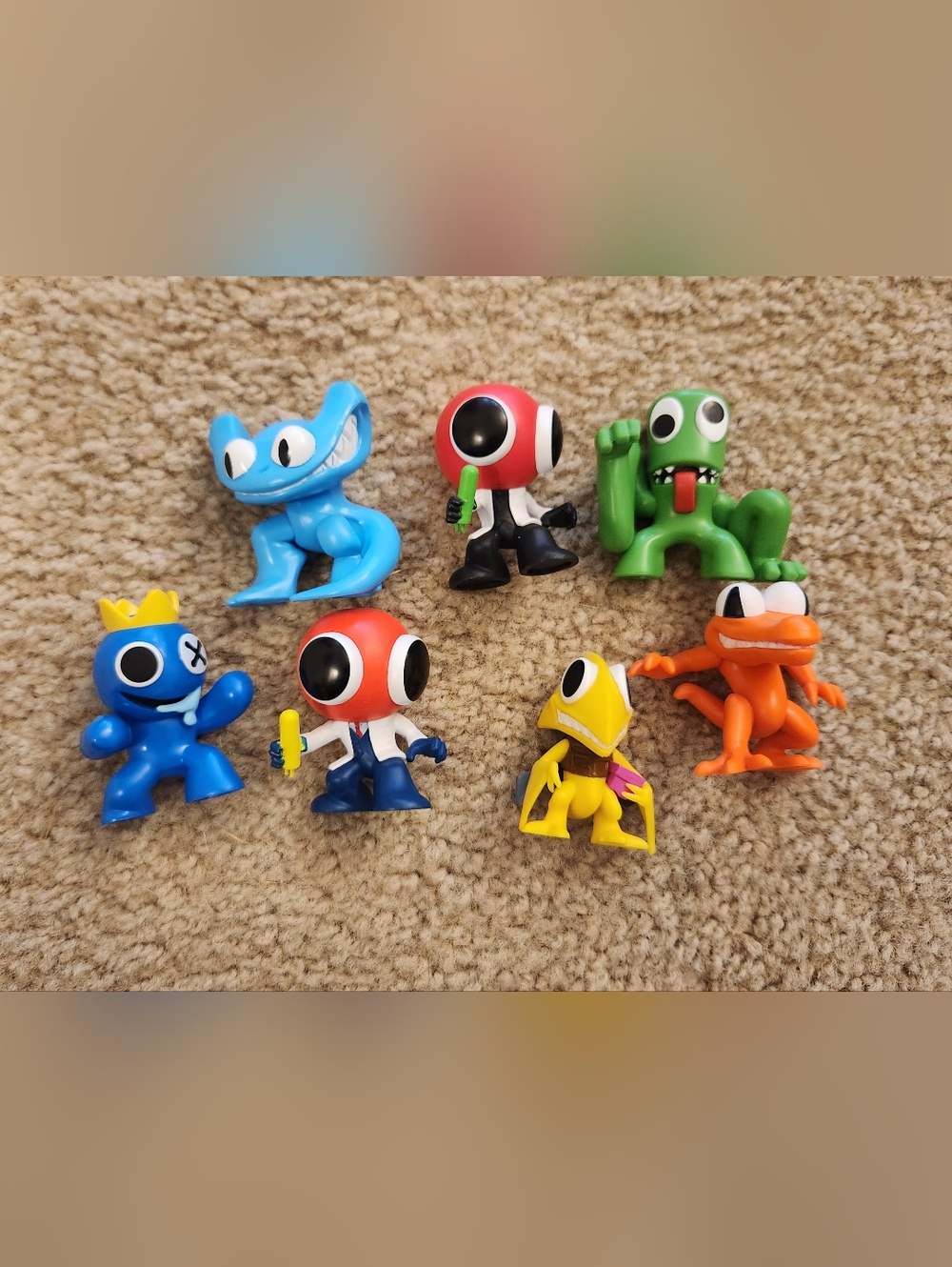 Official Rainbow Friends Toys Mystery Bag Mini Figures Roblox Lot Of 7